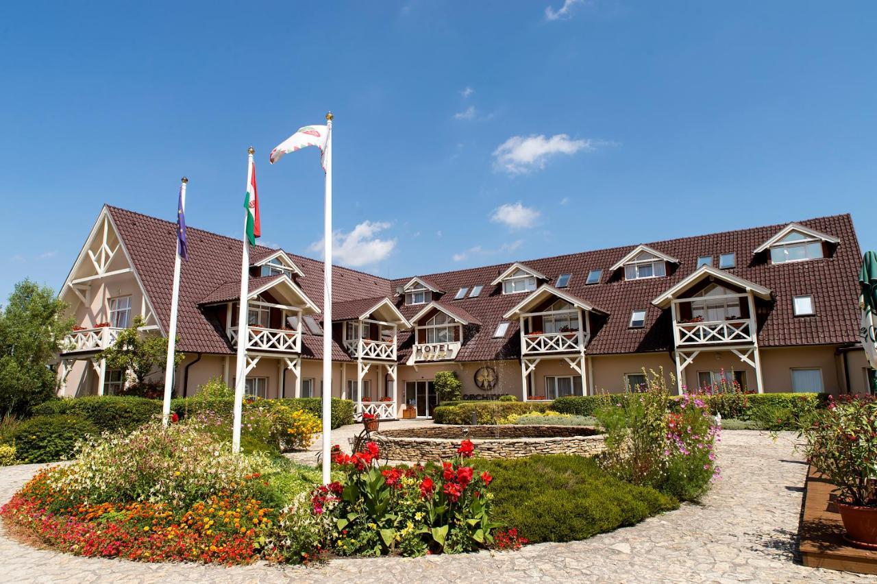 Orchidea Hotel Липот Экстерьер фото