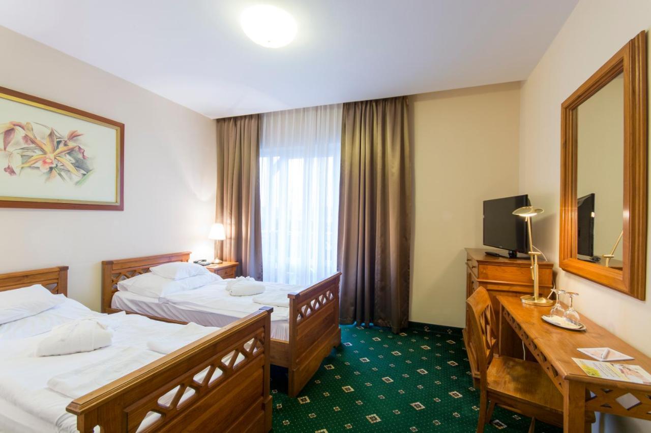 Orchidea Hotel Липот Экстерьер фото